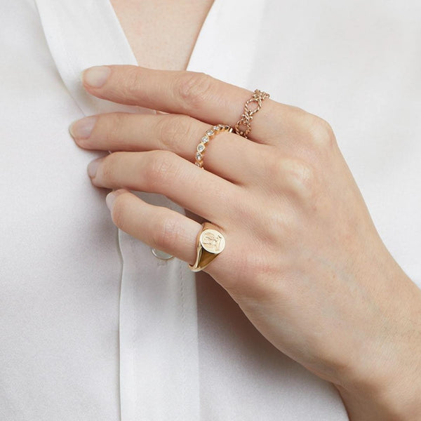 Women's Oval Signet Ring – LYLIE Jewellery