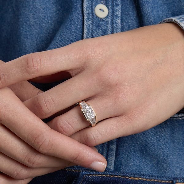 Bianca East-West Ring