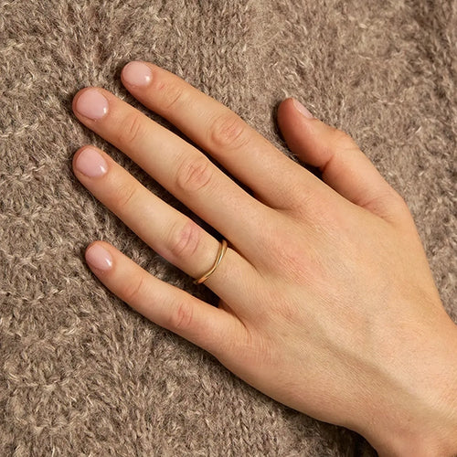 Audrey Straight-fitted Wedding Ring