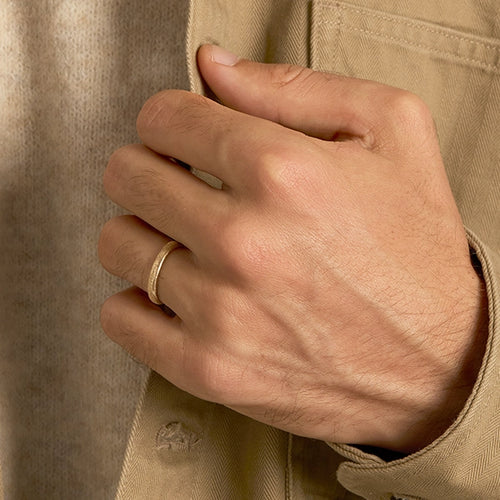 Silk Engraved Men's Wedding Ring