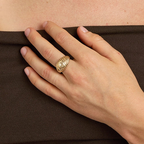 Rose-Cut Diamond Wave Ring