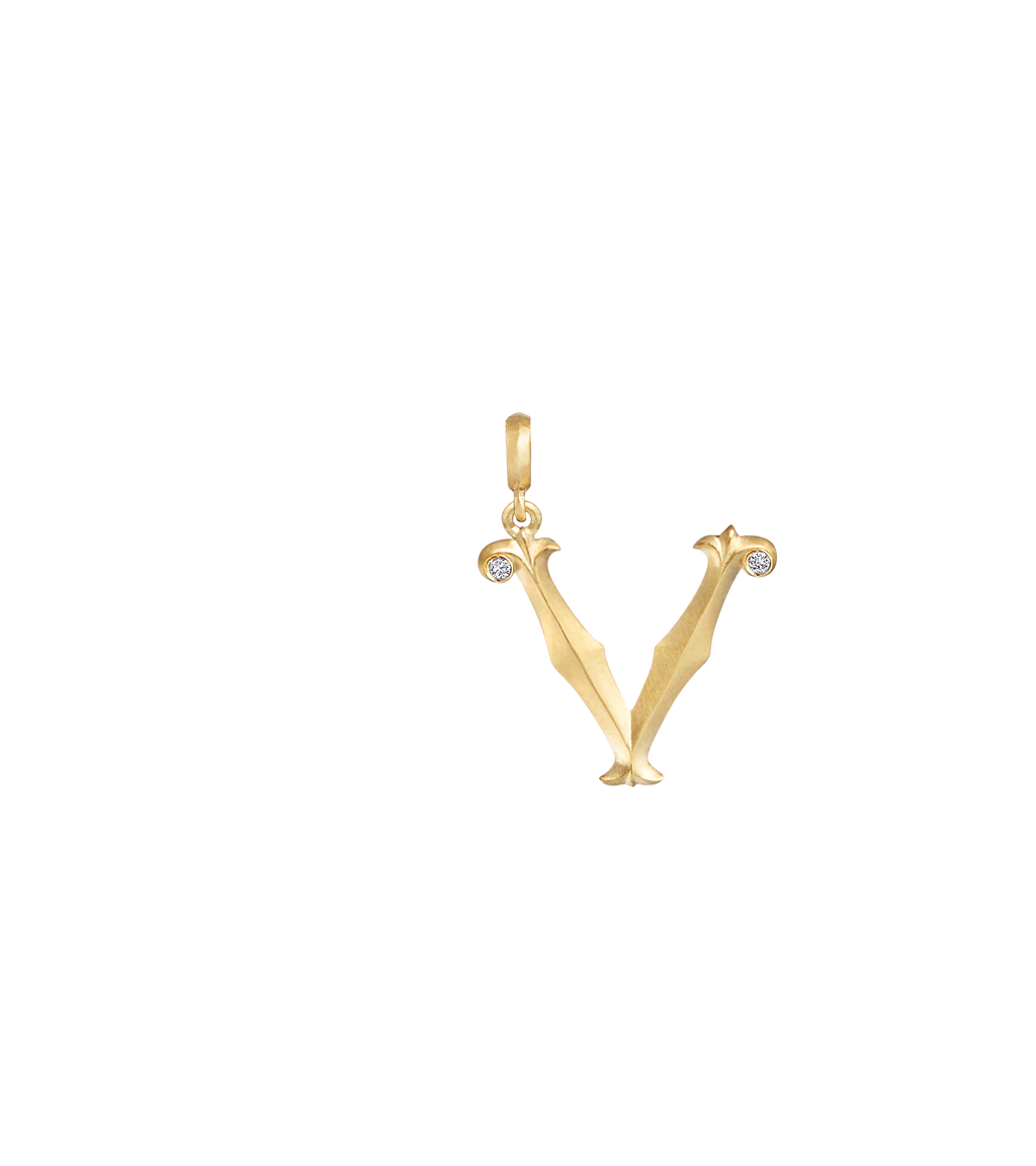 Lexis Letter V Pendant
